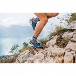 Chaussures de trail bleues pour femme LIGHT RUSH -Vêtements et Equipements Soldes mig1861 9649 10 light rush w orion coral 1