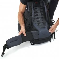 Sac à dos 40 litres noir HANANG 40 -Vêtements et Equipements Soldes mis2199 0247 10 sac a dos 40 litres mixte noir hanang 40 5